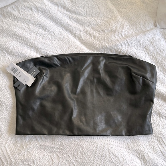 Babaton Tops - 🆕 BNWT Babaton Enclave Top